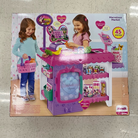 Minnie Mouse Marvelous Market - Amazon Hot Toy! - Picture 2 of 2